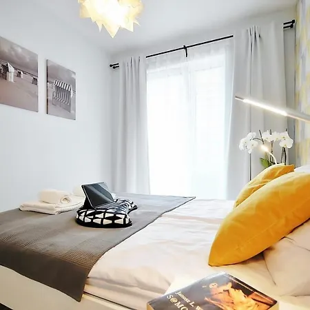 Apartament Andar Z Miejscem Parkingowym Kolobrzeg Exterior photo